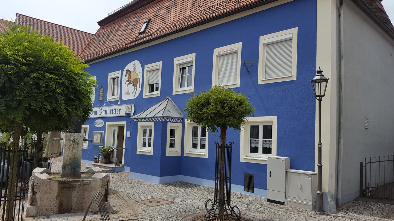 Pension "Zum Raubritter" Langquaid Экстерьер фото